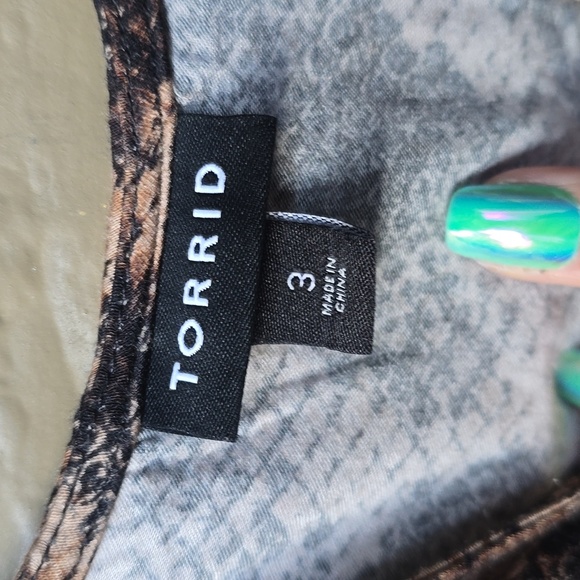 Torrid Ava stretch Snake Print Challis Cami Brown Black 3x - Picture 5 of 10